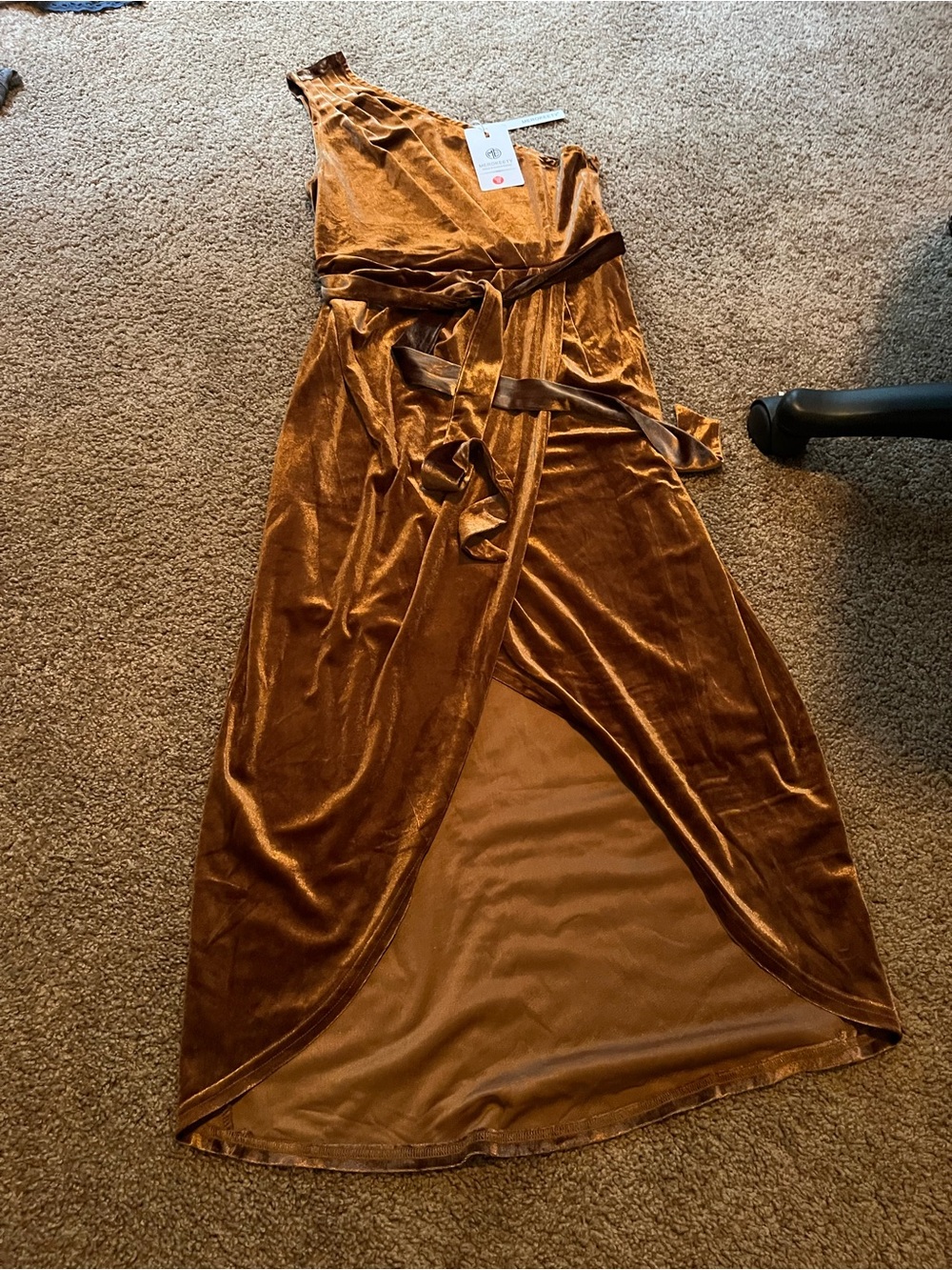 Merojeety one shoulder Sleeveless Velvet Wrap Dress in Copper new medium